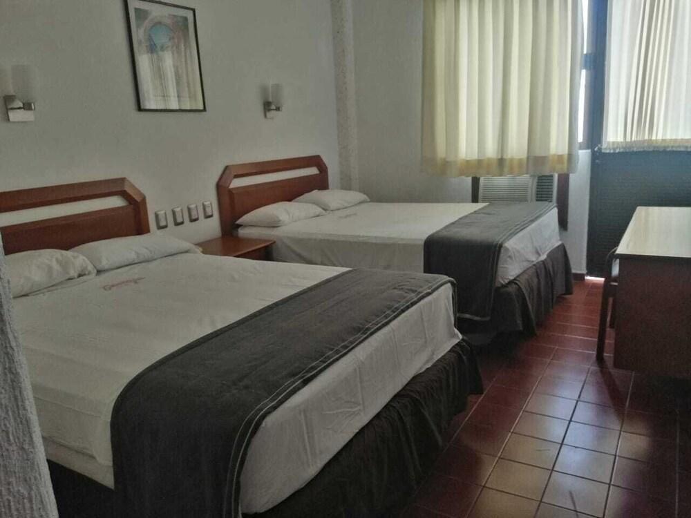 Hotel Candilejas Playa Veracruz Buitenkant foto